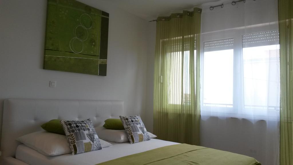 Apartments Marjan Podstrana Rum bild